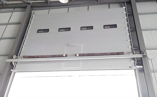 巴音郭楞工业滑升门