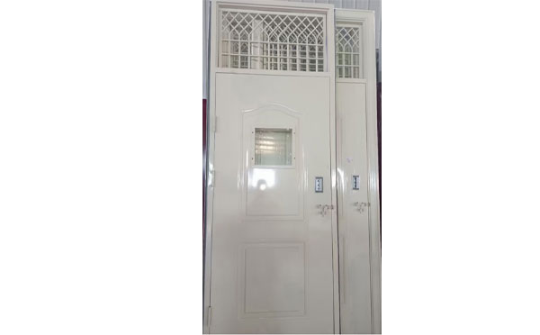 巴音郭楞学校教室门