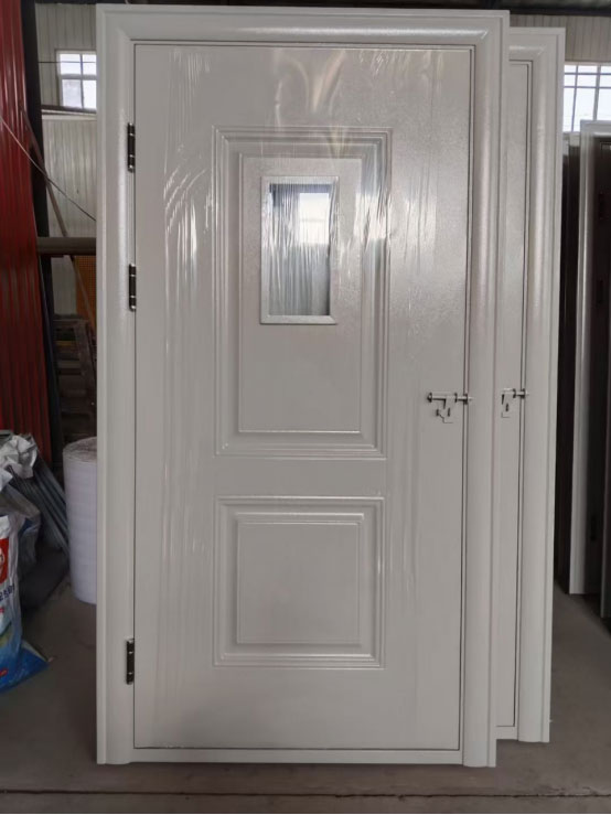 巴音郭楞学校教室门