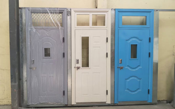 巴音郭楞学校教室门