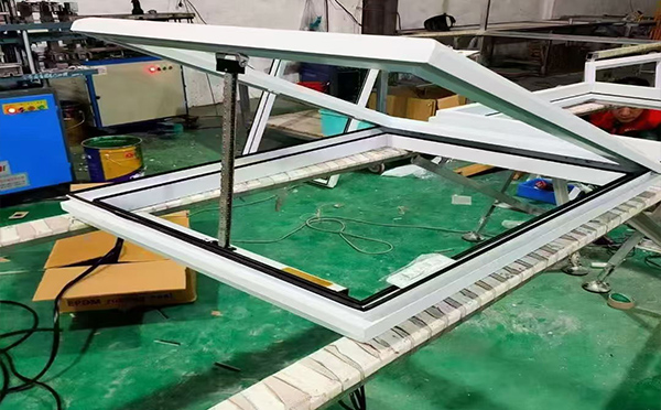 某地下车库出入口巴音郭楞排烟窗配置工程