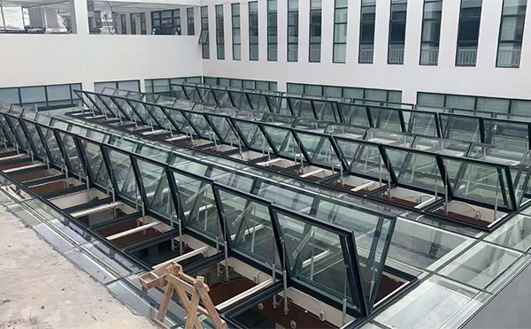 百安科技有限公司近期巴音郭楞排烟窗项目案例分享 百安科技有限公司近期巴音郭楞排烟窗项目案例分享