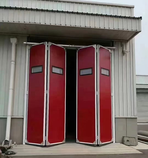 巴音郭楞工业折叠门在大型装配车间出入口的应用实例